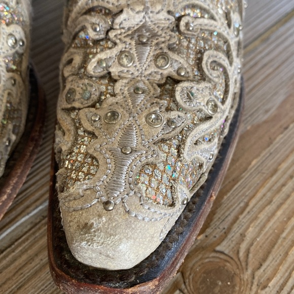 Corral White Glitter Inlay and Crystals A3322 Boots - Picture 12 of 14